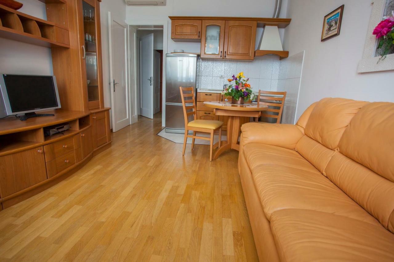 Apartments Vlado Podgora Eksteriør bilde