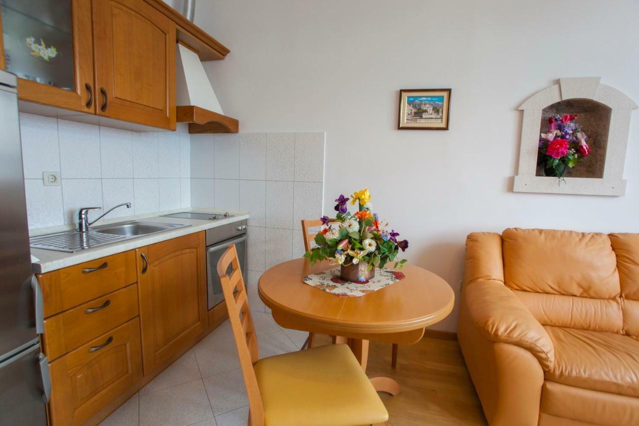 Apartments Vlado Podgora Eksteriør bilde